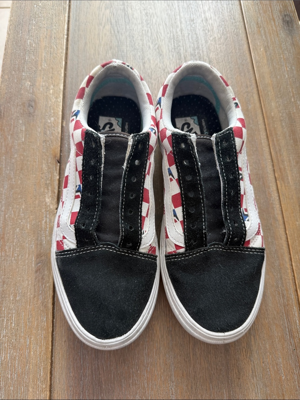 VANS Black & Red Checkerboard Slip-On Sneakers W 7.5